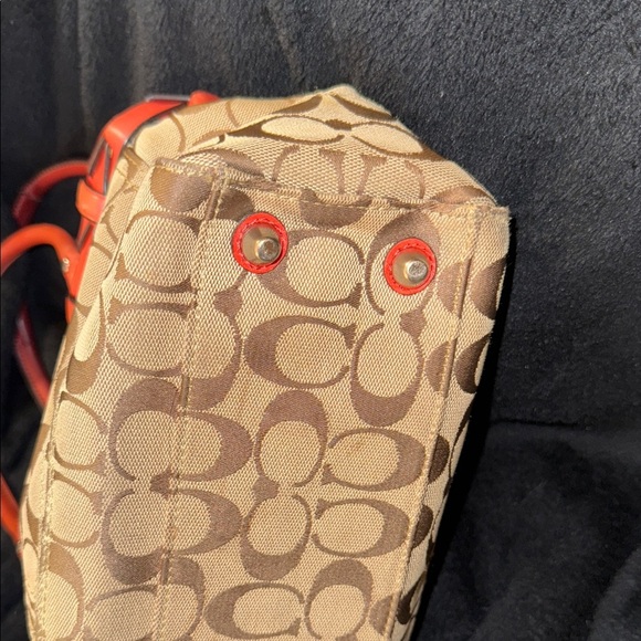 Coach Vintage Authentic Orange Beige shoulder Bag - Picture 9 of 16